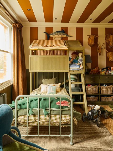 Moonrise Kingdom Bedroom, Mod Bedroom, Mc Kitchen, Lifestyle Photoshoot, Photoshoot Locations, Striped Walls, Old Room, Boys Bedding, River House