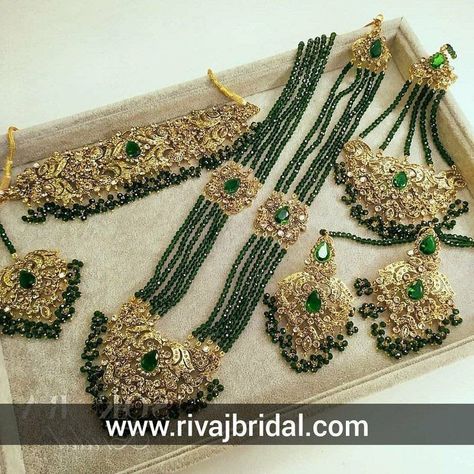 Bridal Jewlery, Heavy Necklace, Bridal Jewelry Sets Brides, Indian Bridal Jewelry, Pakistani Bridal Jewelry, Bride Jewelry Set, Indian Bridal Jewelry Sets, Velvet Shawl, Bridal Jewellery Design