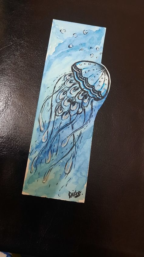 Unique Bookmarks Diy, Sketch Book Marker, Bookmark Ideas Watercolor, Bookmark Watercolor Ideas, Jellyfish Bookmark, Bookmark Sketch, Watercolor Bookmarks Diy, Bookmark Drawing Ideas, Bookmark Design Ideas