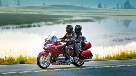 2018 Honda Gold Wing Kawasaki Vulcan 900 Classic, Goldwing Motorcycles, Motorcycle Passenger, Kawasaki Vulcan 900, Classic Vespa, Honda Goldwing, Gold Wing, Honda (motorcycle), Honda S