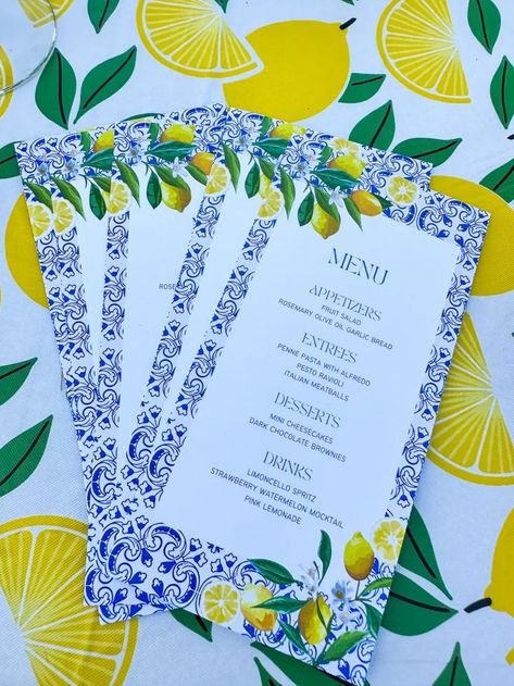 Here's our summer dinner party menu from our Italian inspired backyard soiree! Sharing all the details from my Amalfi Coast theme party on Sunday Mimosas Blog. I hosted an intimate backyard dinner party for my friends the other week and it was perfect! If you're hosting an outdoor party soon, click here for our complete outdoor entertaining guide where we share everything you need to throw the best backyard dinner party. Positano Theme Party, Positano Theme, Dolce Vita Party, Italian Birthday Party, Italian Party Ideas, Lemon Birthday Party, Mediterranean Party, Italian Birthday, Dinner Party Menu Ideas