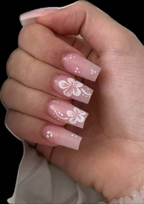 Unghie Nail Art, Summery Nails, Girly Acrylic Nails, Short Square Acrylic Nails, Vacation Nails, Unique Acrylic Nails, Acrylic Nails Coffin Short, Summer Acrylic Nails, Short Acrylic Nails Designs