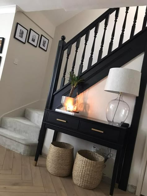 Black Hall Stairs And Landing, Hallway Black Banister, Black And Grey Hallway, Black Bannister Ideas, Black And Cream Hallway, Beige And Black Hallway, Black And White Bannister, Black Bannister, Small Upstairs Hallway