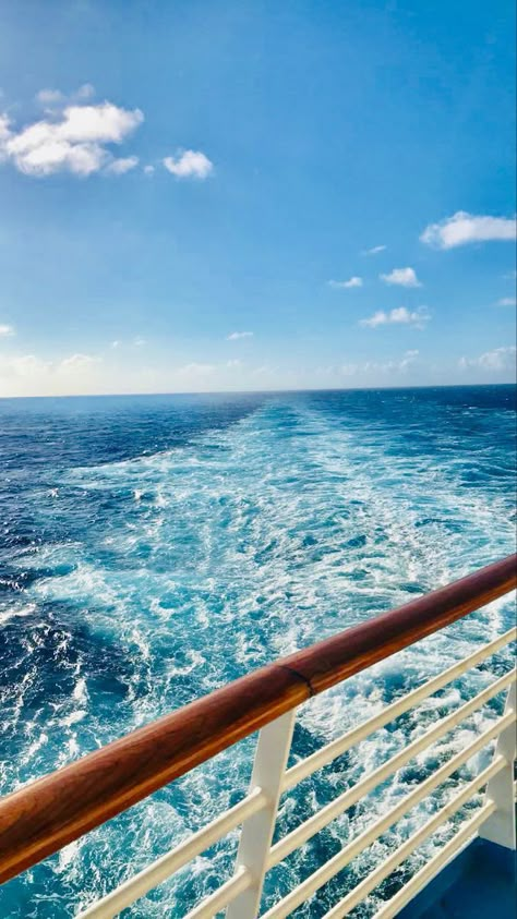 Royal Caribbean Cruise Ship Pictures, View From Cruise Ship, Caribbean Cruise Aesthetic, Cruise Vibes Aesthetic, Cruise Wallpaper Aesthetic, Vision Board Cruise, Liberty Of The Seas Royal Caribbean, Cruise Astethic, Cruise Inspo Pics