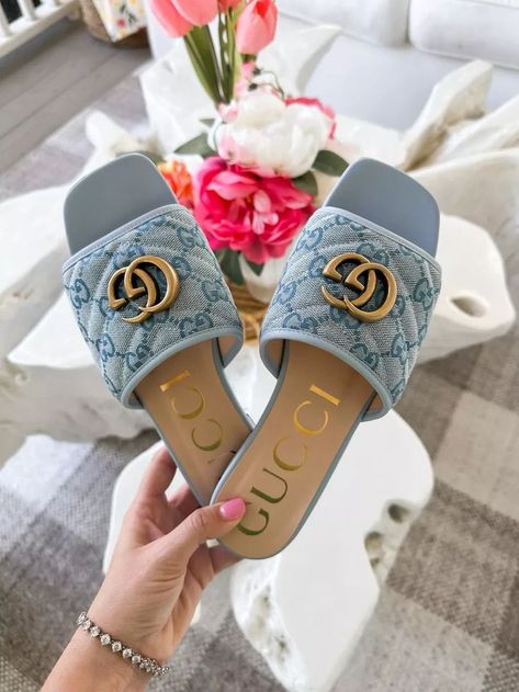 Spring Summer Shoes, Cute Slides, Gucci Slides, Shoes Gucci, Shoe Ideas, Hype Shoes, Girly Shoes, Denim Accessories, Shoes Blue