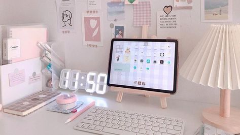 10+ Aesthetic iPad Setups for Study & School | Gridfiti Ipad Desk, Ipad Setup, Ipad Organizer, Desk Aesthetic, Aesthetic Ipad, Study Desk Decor, Apple Iphone Wallpaper Hd, Pink Desk, Aesthetic Desk