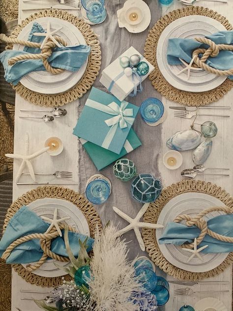 Coastal Birthday Party, Cheap Wedding Favor Ideas, Beach Table Decorations, Ocean Christmas, Beach Centerpieces, 21th Birthday, Beach Wedding Tables, Coastal Table, 21 Diner