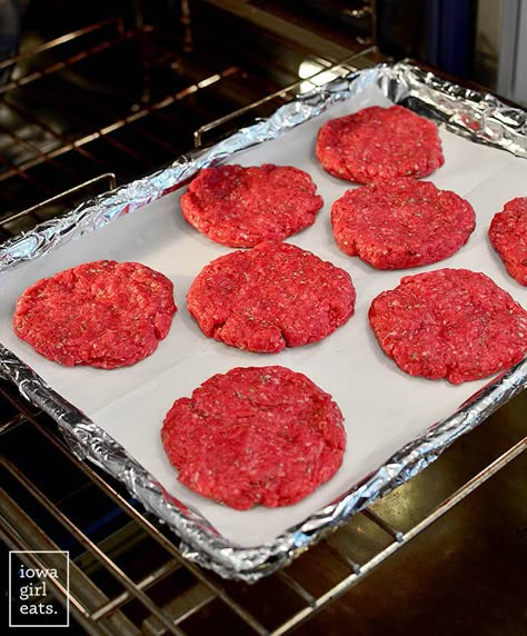 Easy Burgers In The Oven, Hamburgers Cooked In The Oven, Making Hamburgers In The Oven, How To Bake Hamburger Patties, Simple Oven Meals, How To Broil Hamburgers In The Oven, Oven Broiled Burgers, Pork Burgers In The Oven, Ways To Cook Hamburger Patties