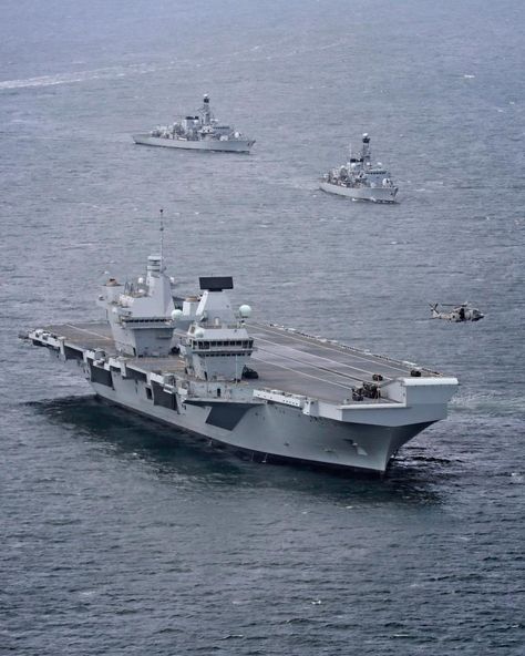 British Aircraft Carrier, Hms Prince Of Wales, Royal Navy Aircraft Carriers, Uk Navy, Hms Queen Elizabeth, Navy Carriers, Royal Navy Ships, Heavy Cruiser, Navy Aircraft Carrier