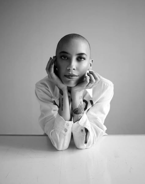 Bald Female Model, Bald Photoshoot Ideas, Shaved Head Women Photoshoot, Bald Women Photography, Bald Models Woman, Bald Tattoo, Bishop Briggs, Revealing Swimsuits, Girls With Shaved Heads