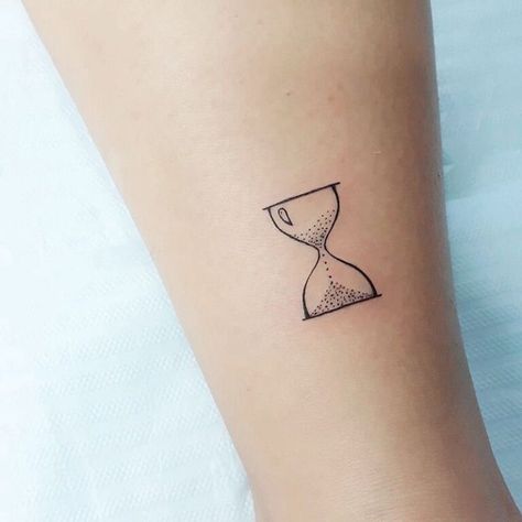 160+ Beautiful Hourglass Tattoos Designs With Meaning (2022) - TattoosBoyGirl Small Hourglass Tattoo, Hourglass Tattoo Meaning, Hourglass Tattoos, Designs With Meaning, Hourglass Tattoo, Clock Tattoo Design, Clock Tattoo, Tattoo Feminina, Tattoo Meaning