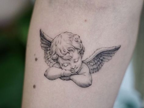 Cherub Tattoo Designs, Cool Finger Tattoos, Baby Angel Tattoo, Cupid Tattoo, Cherub Tattoo, Cloud Tattoo, Angel Tattoo Designs, Female Tattoo Artists, Angel Tattoo