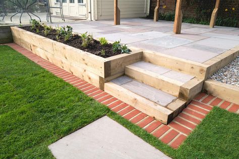 Patio Edging, Brick Garden Edging, Brick Edging, Raised Patio, Patio Steps, Wooden Gazebo, Brick Garden, Back Garden Design, Easy Diy Ideas