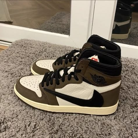 Nike Air Jordan 1 Travis Scott, Jordan Shoes Travis Scott, All Travis Scott Shoes, Travis Scott X Air Jordan 1, Travis Scotts Shoe, Nike Shoes Travis Scott, Travis Scott Jordan 1 High Outfit, Air Jordans Travis Scott, Nike Retro 1 Jordan