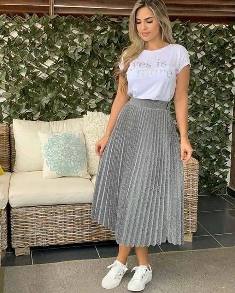 Trendy Modest Outfits, Flared Skirts, Modesty Outfits, Mode Turban, Cute Modest Outfits, Stylish Dresses For Girls, Modest Fashion Outfits, Teenage Fashion Outfits, Casual Style Outfits