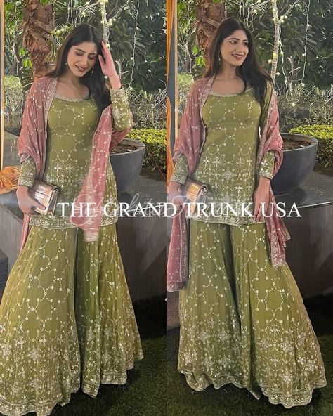 Mehendi Suits Mehndi Outfit, Heavy Sharara Suits For Wedding, Sharara For Sangeet Function, Green Salwar Suit For Mehendi, Saree For Mehendi Function, Mehendi Green Outfits, Dress For Mehendi Function Mehndi Outfit, Green Sharara Suit For Mehendi, Sharara For Sangeet