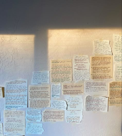 Devotional Design Ideas, Prayer Board Ideas Aesthetic Quotes, College Dorm Room Ideas Christian, Aesthetic Christian Wall Posters, Prayer Room Ideas Decor Christian, Church Prayer Wall, Prayer Wall Ideas, Aesthetic Posters Wall Decor Christian, Prayer Room Ideas