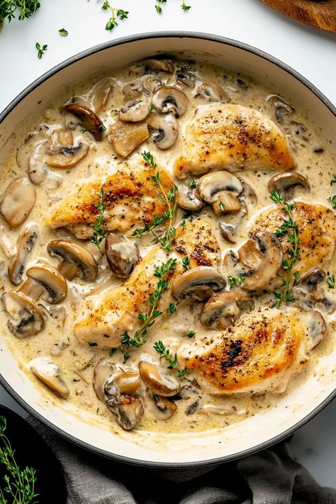 Chicken in White Wine Sauce Recipe Lady And Sons Chicken In Wine Sauce, White Wine Pepper Sauce Chicken, Vermouth Chicken Recipe, Chardonnay Chicken Recipe, White Wine Cooking Recipes, Chicken Madeira Recipe, White Wine Chicken Thighs, White Wine Vinegar Recipes, Chicken Bourguignon