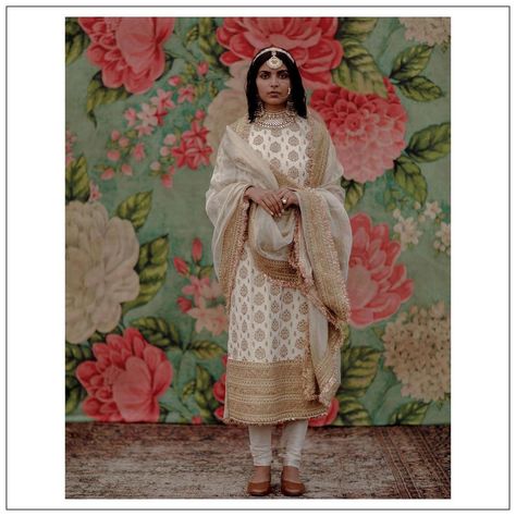 The Sabyasachi 2021 Collection Clothing, jewellery and accessories! Get your Sabyasachi look, now! Contact us now on+44(0)7931 999111 or email us at contact@bibilondon.com to book your Appointment! our experienced team will help you and guide you to find what you are looking for, with huge pleasure! #sabyasachi #sabyasachisaree #bibildn #bibilondon #newcollection Sabyasachi Suits, Sabyasachi Dresses, Ejaaz Couture, Sabyasachi Designer, Simple Indian Suits, Sabyasachi Collection, Celebrity Casual Outfits, Indian Designer Suits, Casual Indian Fashion