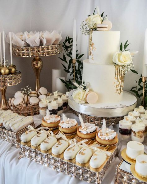 Nikkah Table, Wedding Treats Table, Elegant Dessert Table, White Dessert Tables, Gold Dessert Table, Diy Dessert Table, Anniversary Dessert, Wedding Dessert Table Decor, Bridal Shower Desserts Table