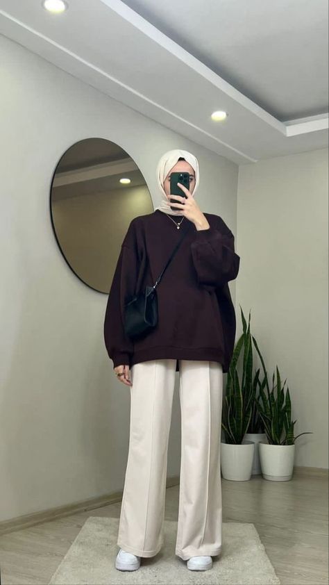 Hijab Fashion Summer, Mode Ulzzang, Stylish Outfits Casual, Ootd Hijab Casual, Outfit Hijab Casual, Muslim Outfits Casual, Muslim Fashion Hijab Outfits, Hijab Style Casual, Casual College Outfits