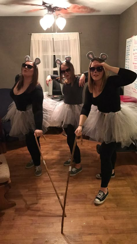 3 Blind Mice Halloween Costumes, 3 Blind Mice Costume Shrek, Trio Womens Halloween Costumes, Three Blind Mice Costume Shrek, Ballet Halloween Costume Ideas, Three Girls Halloween Costumes, Blind Mouse Costume, Rat Costume Women, Halloween Ideas For Groups