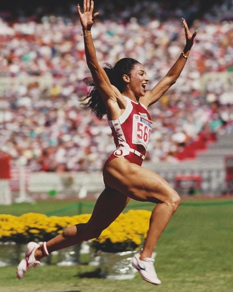 Let the games begin! #assouline #olympics #parisolympics2024 Florence Griffith Joyner, 1936 Olympics, Flo Jo, Athletics Track, Olympic Basketball, Assouline Books, Jesse Owens, Black American Flag, Nadia Comaneci