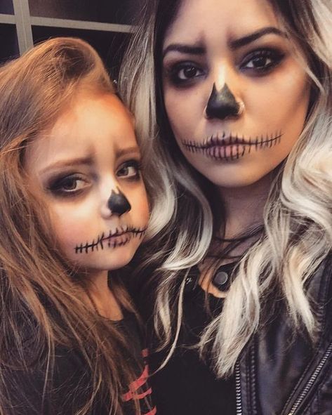 Rate This skeleton makeup ideas From ⭐1~10. SAVE & FOLLOW i will update everyweek. Kids Skeleton Makeup Girl, Womens Skeleton Makeup, Kids Skeleton Makeup, Simple Skeleton Makeup, Skeleton Makeup Kids, Makijaż Sugar Skull, Easy Skeleton Makeup, Halloween Skeleton Makeup, Easy Halloween Makeup Ideas