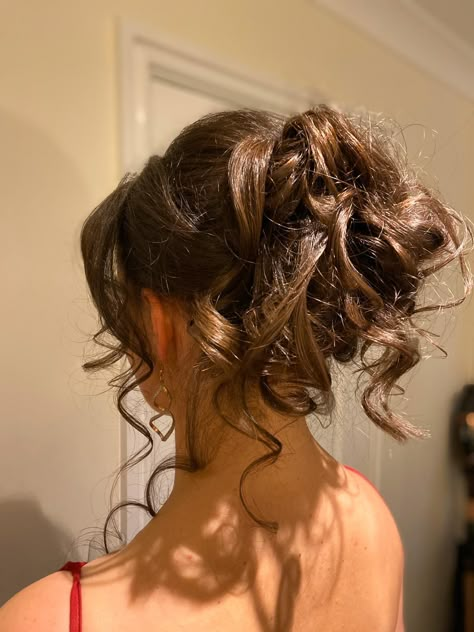 Classic Hair, Ball Hairstyles, Hair Stylies, Prom Hairstyles, Formal Hairstyles, Aesthetic Hair, Hairstyles Haircuts, Hair Day, Prom Hair