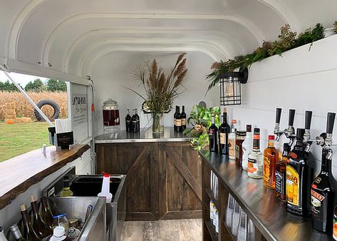 Diy Horse Trailer Bar, Diy Mobile Bar Trailer, Booze Trailer, Mobile Bar Trailer Interior, Bartender Wedding, Trailer Bars, Wedding Bartender, Trailer Wedding, Horse Trailer Mobile Bar