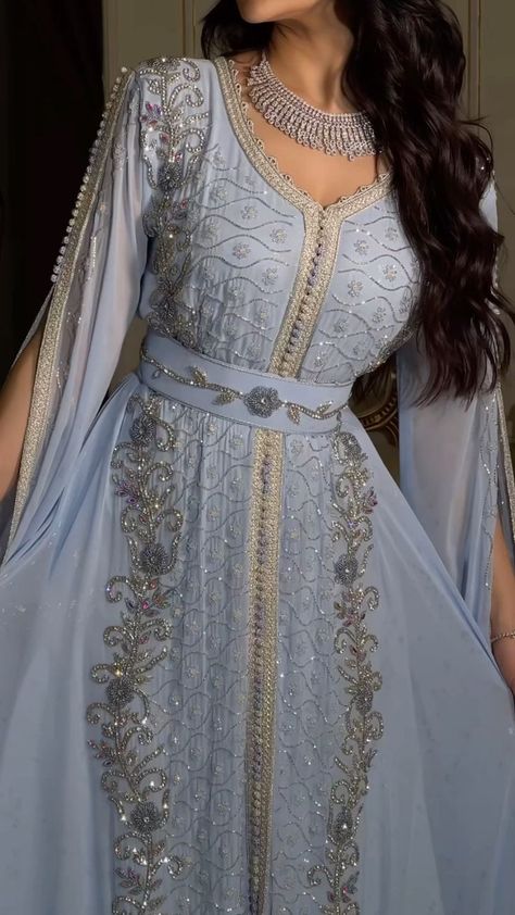 Moroccan Kaftan Dress, Desi Dress, Trendy Outfits Indian, Abaya Design, Desi Fits, Moroccan Kaftan, Traditional Indian Dress, Desi Outfits, Salwar Kamiz