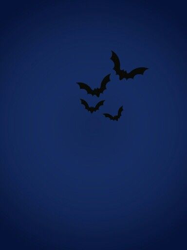 Iphone / android background wallpaper Halloween dark night bats October scary haunted creepy simple blue Blue Bat Aesthetic, Dark Blue Fall Aesthetic, Dark Blue Halloween Wallpaper, Goth Blue Wallpaper, Scary Blue Aesthetic, Blue Halloween Aesthetic Wallpaper, Spooky Blue Aesthetic, Light Blue Halloween Aesthetic, Dark Blue Goth Aesthetic