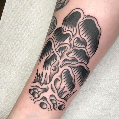 American Traditional Willow Tree, Willow Tree Tattoo Traditional, American Traditional Willow Tree Tattoo, Traditional Willow Tree Tattoo, Haunted House Traditional Tattoo, American Traditional Tree Tattoo, Horticulture Tattoo, Traditional Tree Tattoo, Traditional Jellyfish Tattoo