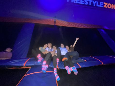 Hangout Ideas, Sky Zone, Summer Vision Board, Summer Vision, Friend Activities, Teen Summer, Trampoline Park, Summer Fun List, Cute Friend Photos