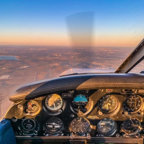 Pilot Aesthetic, Pilot Life, Aviation Quotes, Becoming A Pilot, Pilot License, Student Pilot, Airplane Wallpaper, Pilots Aviation, Private Pilot