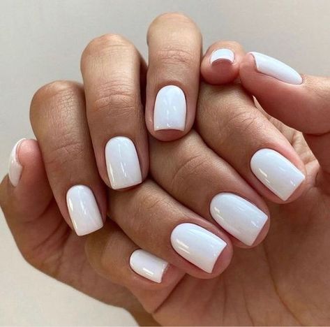 Top 15 Short White Summer Nails Ideas & Trends for 2024 - Ultimate Style Guide Gel Nails Real Nails, Best Press On Nails Short, White Nails Bride, White Polish Nails, White Dipped Nails, Cute Short White Nails, Small White Nails, Nail Ideas For Natural Nails, White Shirt Nails