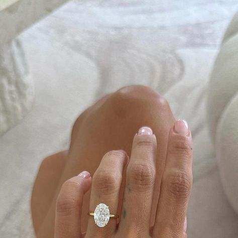 @prestwickplaceoval on Instagram: "Notice how icy and white this 4.10ct Oval is? 🥶  That’s because Prestwick Places Lab Diamond baseline is D colour - the absolute whitest and brightest colour grade available!👏🏼💎  4.10ct Oval Lab Diamond VS1 clarity D colour Excellent polish & symmetry Fully certified Full 18K Yellow Gold No upgrades TOTAL $16,900  For custom quotes and enquiries, send us a DM over on our main page @theprestwickplace ✨💕  #theprestwickplace #prestwickplace #oval #labdiamond #ovallabdiamond #ovaldiamond #ovalmoissanite #moissanite #love #engagement #jewellery" Oval Solitaire Engagement Ring 3ct, White Gold Oval Diamond Ring, Diamond Ring Gold Band, Funny Weddings, Wedding Stack, Engagement Jewellery, Diamond Ring Gold, Oval Solitaire Engagement Ring, Cute Engagement Rings