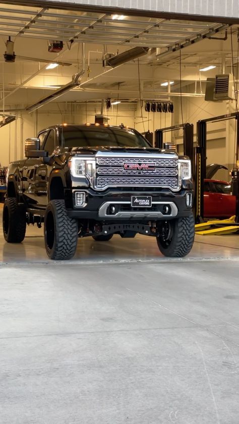 2024 Gmc Denali Ultimate 2500, Black Gmc Denali Truck, Gmc Denali Truck Lifted, Lifted Gmc Trucks, Lifted Gmc Denali, Black Gmc Truck, All Black Truck, Gmc Wallpaper, Gmc Denali 2500 Hd