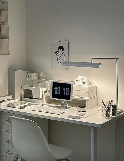 Desk Setup Study, Table For Study, White Desk Setup, Study Desk Organization, Office Desk Modern, Home Office Gaming, White Home Office, Organization Aesthetic, Study Desk Decor