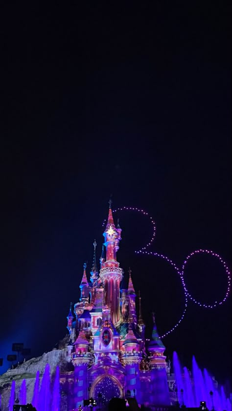 Disney Vibes Aesthetic, Disneyland Wallpaper Aesthetic, Disneyland Wallpaper Iphone, Disneyworld Wallpaper, Disney Castle Wallpaper, Disneyland Night, Disneyland America, Disney World Wallpaper, Disney America