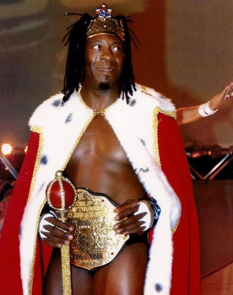 King Booker Booker T Wwe, Wwe Hall Of Fame, Tna Impact, Professional Wrestlers, Wwe World, Wwe Champions, Pro Wrestler, Booker T, Wwe Wrestlers