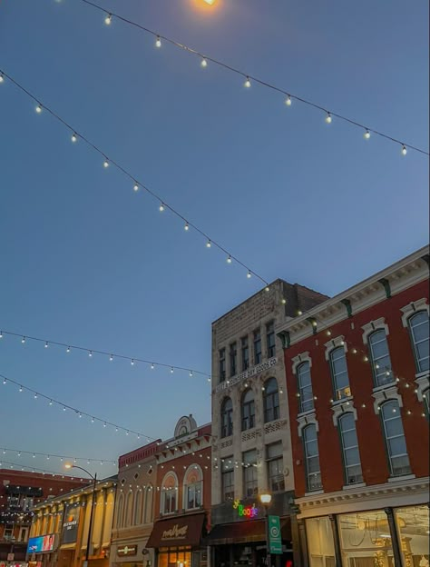 Usa Town Aesthetic, Kansas City Missouri Aesthetic, St Louis Missouri Aesthetic, College Town Aesthetic, Kansas City Aesthetic, Kansas Aesthetic, Missouri Aesthetic, Old Town Aesthetic, Hometown Aesthetic