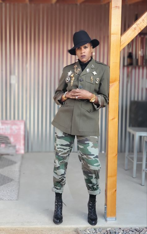 Army Jacket Women Outfit, Camouflage Outfits For Women, Army Outfits For Women, Military Jacket Women Outfit, Military Blazer Outfit, Army Fatigue Outfits For Women, Military Outfits Women, Army Jacket Outfit, Sabra Johnson