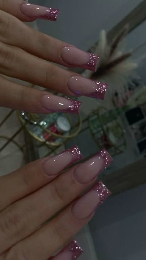 Y2k Nails Glitter, Nagel Tips, Girly Acrylic Nails, Classy Acrylic Nails, Pink Acrylic Nails, Pink Nail, Square Acrylic Nails, Birthday Nails, Funky Nails