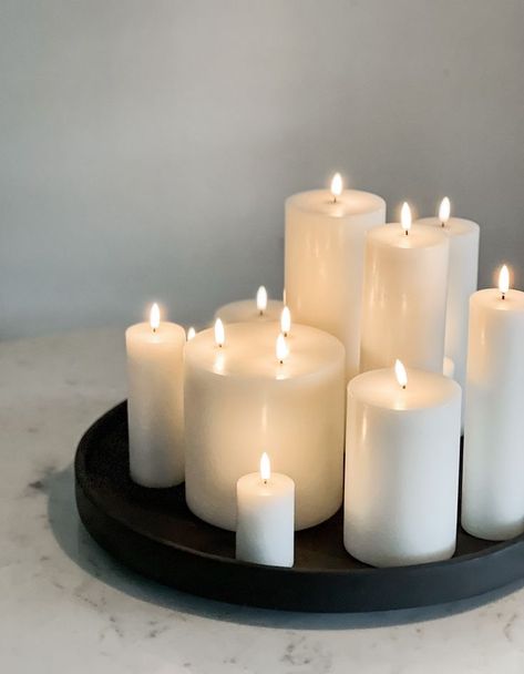 Candles On Kitchen Table, Candles On A Tray, Candles In Room Aesthetic, Candle Tray Ideas, Candle Tray Centerpiece, Living Room Candles, Bedroom Ideas For Small Rooms Cozy, Styling Shelves, Living Room Wall Decor Ideas