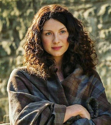 Claire Outlander Hair, Claire Fraser Aesthetic, Claire Hair, Claire Beauchamp, Claire Outlander, Catriona Balfe, Claire Randall, Outlander Costumes, Outlander Claire