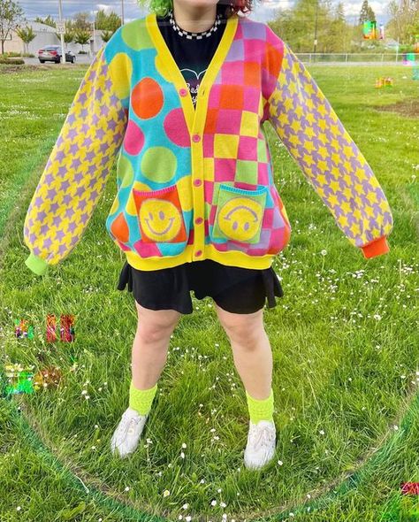 Clowncore Cardigan, Clowncore Aesthetic Outfits, Rainbowcore Fashion, Clowncore Fashion, Fun Sweaters, Colorful Knit Sweater, Cardigan Colorful, Colourful Clothes, Silly Clothes