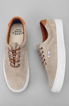 . Vans California, Skateboard Style, Daily Shoes, Men's Footwear, Vans Sneakers, Best Sneakers, Sneakers Men Fashion, Suede Sneakers, Nike Sneakers