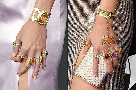 Brie Larson and Scarlett Johansson Wear <em>Avengers</em>-Themed Jewelry to the Film's Premiere Avengers Jewelry, Rocket Groot, Avengers Black Widow, Marvel Merch, Irene Neuwirth Jewelry, Marvel Jewelry, Marvel Fashion, Avengers Outfits, Katherine Schwarzenegger