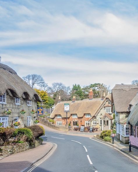 Spring Afternoon, Old Village, Isle Of Wight, Screen Wallpaper, Holiday Destinations, Great Britain, Love A, Dream Life, Places Ive Been